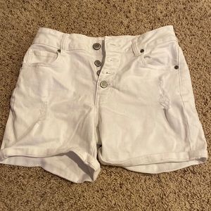 Maurices size 4 white jean shorts